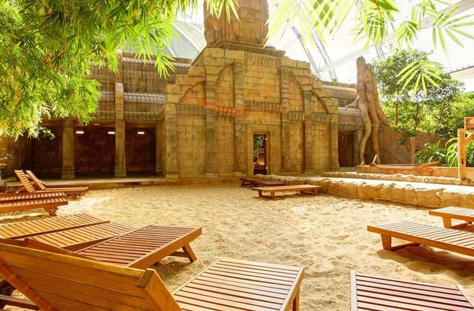Tropical Islands