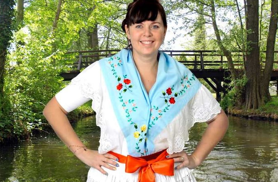 Kahnfahrten in Niedersorbischer Festtagstracht & Bootsvermietung