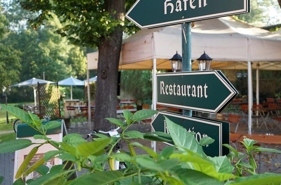 Kahnfahrten ab dem Hotel „Radduscher Hafen“