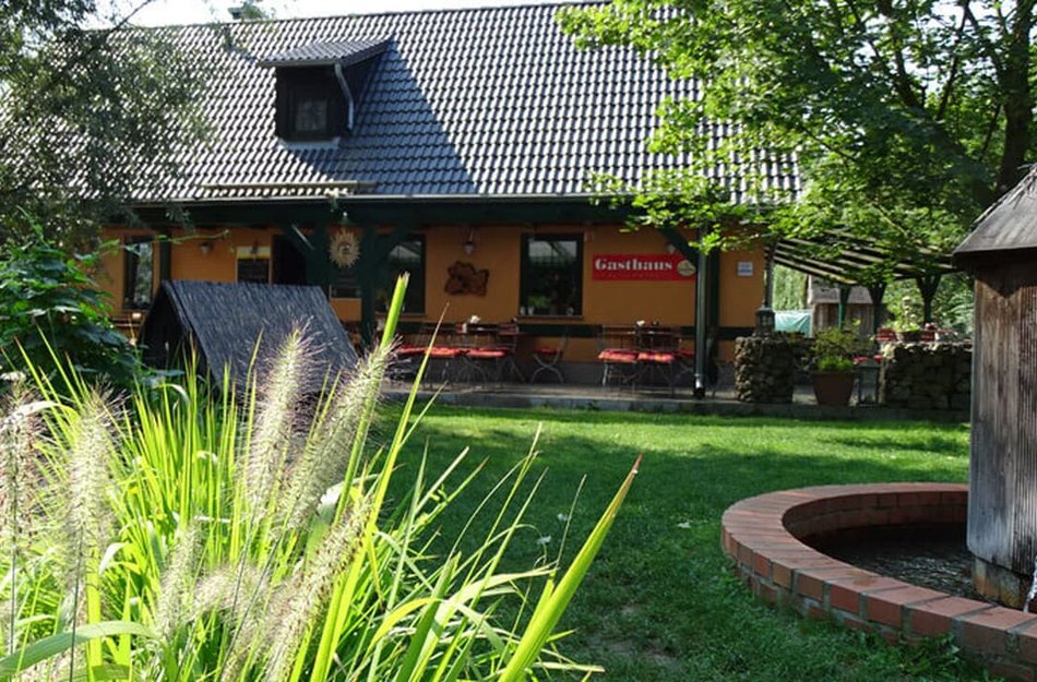 Gasthaus & Pension "Der Barfuss-Park"