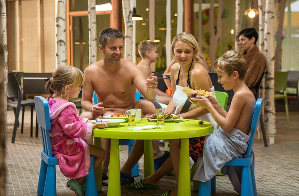 Spreewelten Erlebnisbad Freizeitbad Spaßbad Lübbenau