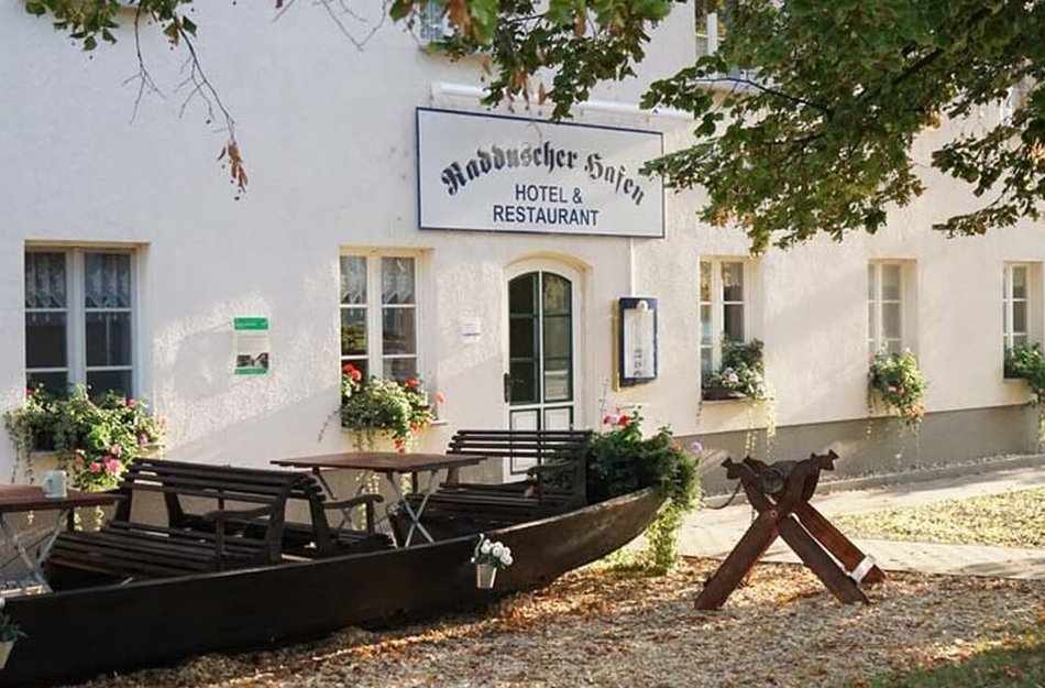 Kahnfahrten ab dem Hotel „Radduscher Hafen“